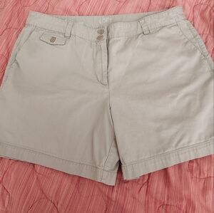 Shorts Size 16 by Ann Taylor Loft